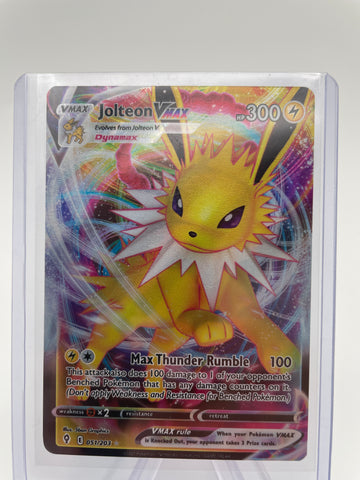 Jolteon Vmax (051/203)