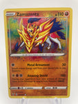 Zamazenta Amazing Rare (102/185)